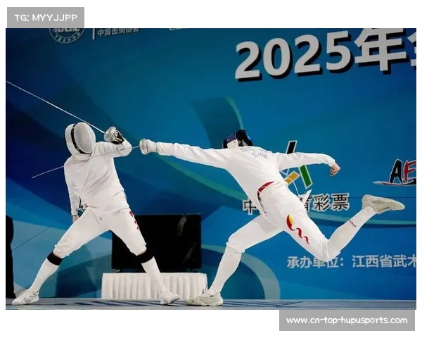 世界击剑锦标赛香港举办，中国队重剑项目采用AI模拟对手
